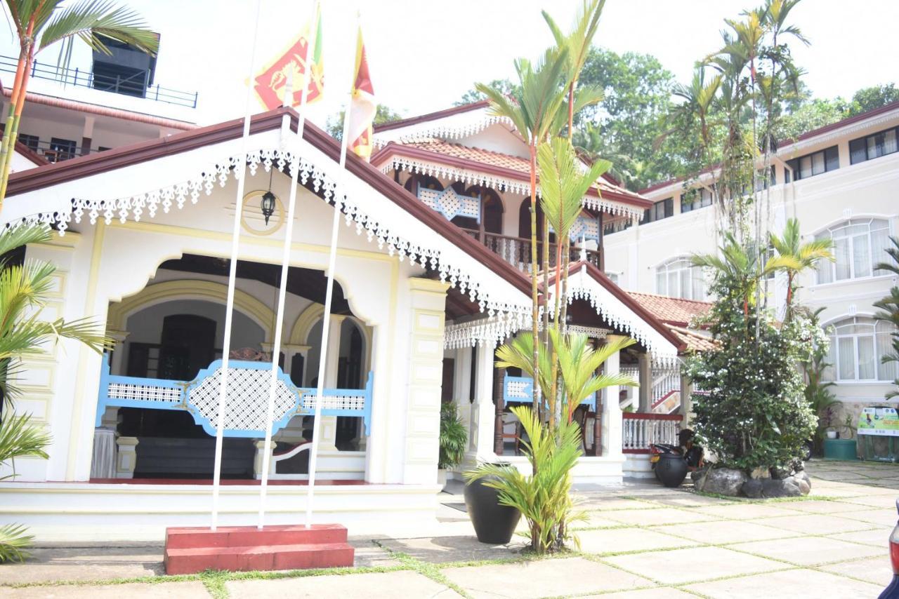Centauria Hill Resort Ratnapura Exterior photo