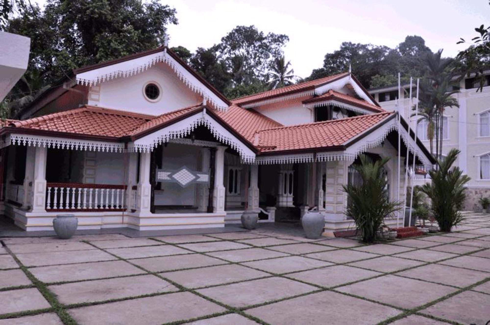 Centauria Hill Resort Ratnapura Exterior photo
